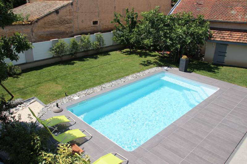 piscine avec plage aigues mortes