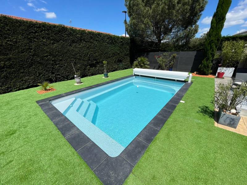 piscine coque polyester arles
