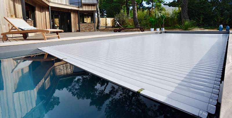 piscine coque volet marine 